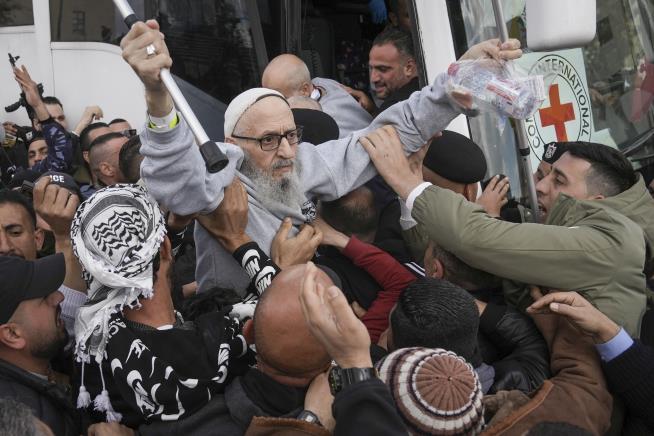 Hamas Frees 3 Hostages, Israel Releases 183 Palestinians