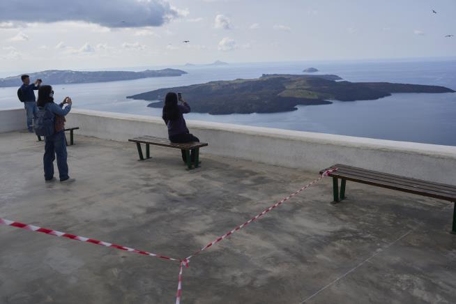 Seismic Activity Sparks Earthquake Concerns on Greek Island