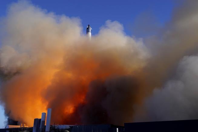 That Pretty Starship Explosion? A Lot of Pollution