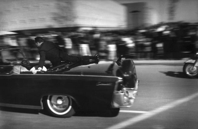 FBI Finds 2.4K Files on JFK Assassination