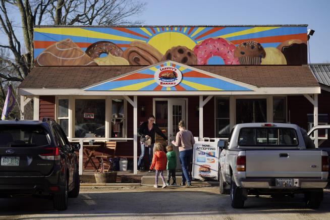 New Hampshire Bakery's Mural Sparks First Amendment Battle