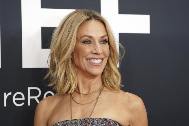 Sheryl Crow Publicly Ditches Her Tesla