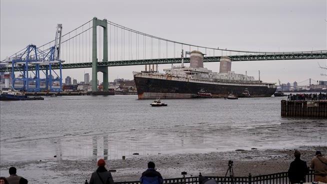 The Storied SS United States Begins Its Final Journey