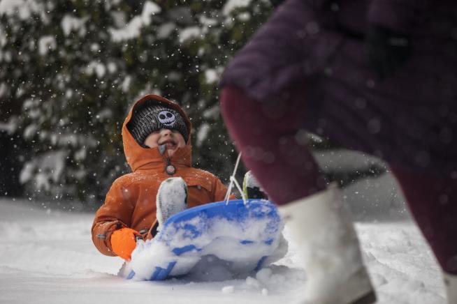 In Virginia, North Carolina, Snow Wreaks Havoc