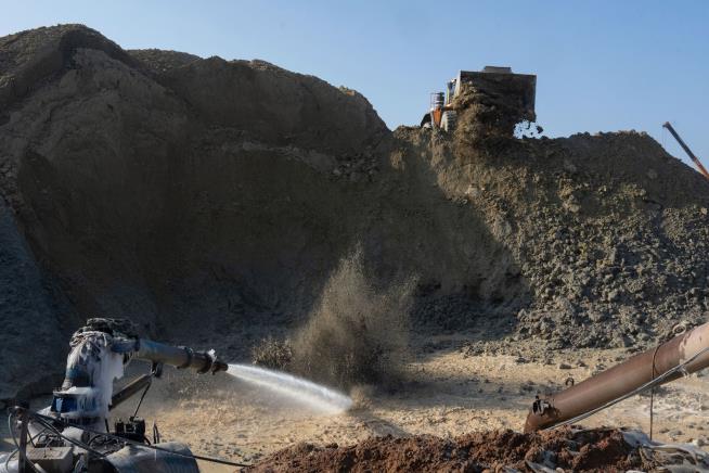 Report: Deal on Ukraine Minerals Has Been Reached