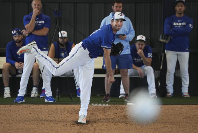 Pitcher Who Hates Robot Umps Gets Trolled in Game