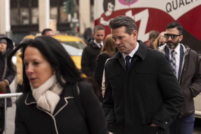 Top New York FBI Agent Ousted After 'Defiant' Move