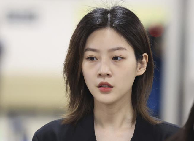 Brands Flee South Korean Star Accused of Dating Minor