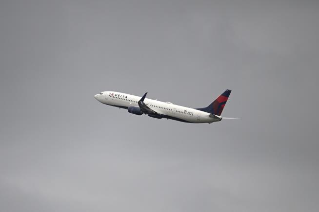 Wing Clips Runway as Delta Flight Lands in New York