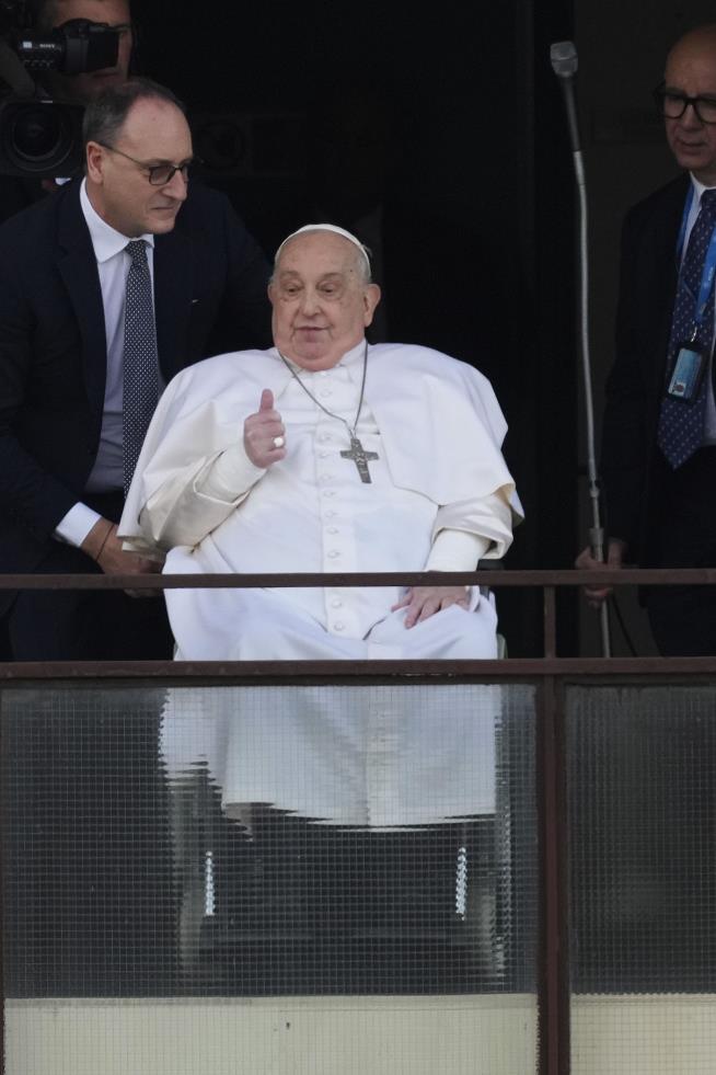 A Papal Thumbs Up as Francis Leaves Hospital