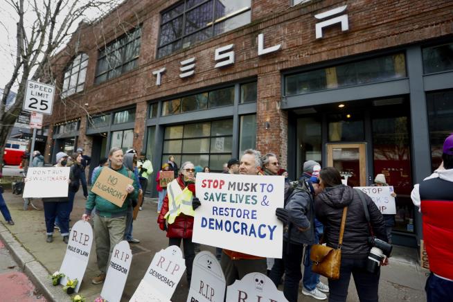 Man Charged With Driving Nissan at Tesla Protesters