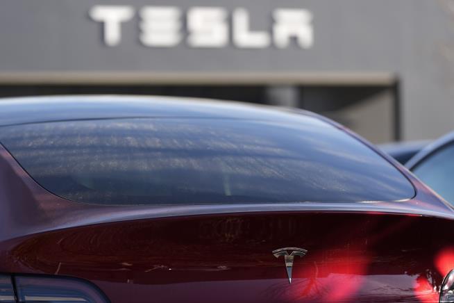 Tesla Jumps 11.9% on a Winning Day for Wall St.