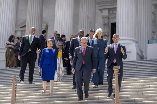 49-49 Vote in Senate Kills Anti-Tariffs Measure