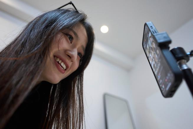In China, 'Cyber Matchmakers' Hook Up Eager Singles