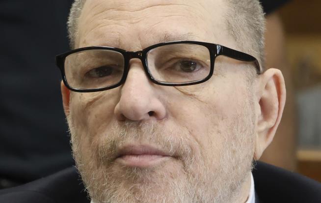 Irked Judge at Weinstein Retrial: 'Let's Behave, Both of You'