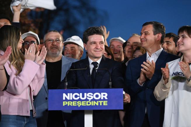 MAGA-Style Candidate Leads in Romanian Revote