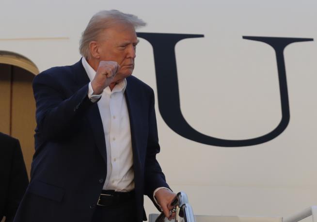 Trump to Illegal Immigrants: Self-Deport, We'll Pay You $1K