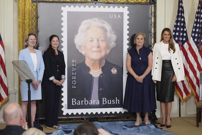 Melania Trump Hosts Event Honoring Barbara Bush