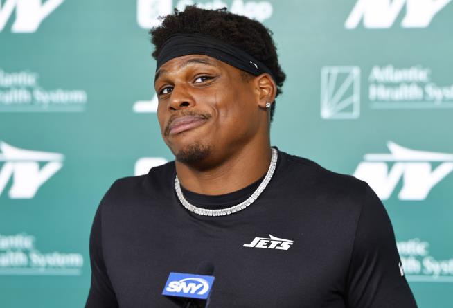 A Younger Brother Aims to Make NFL History