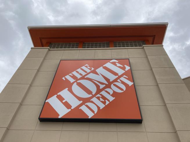Home Depot Doesn't Expect to Raise Prices Due to Tariffs