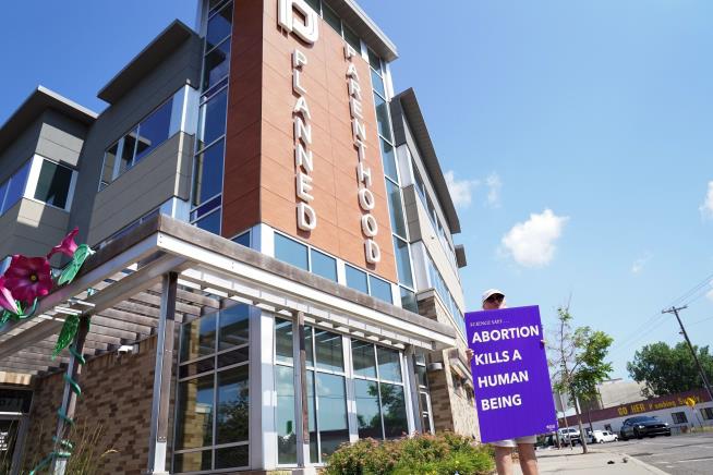 Planned Parenthood Affiliate to Shut 8 Clinics in 2 States