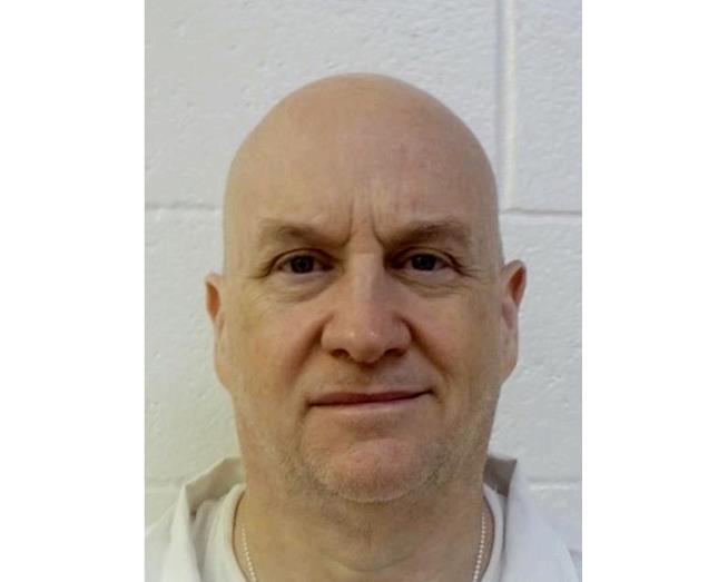 'Sociopath' Ex-Police Chief Escaped Prison in Disguise