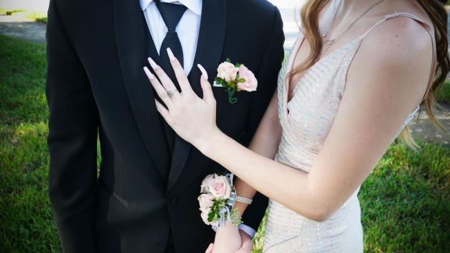 They Partied at Prom, Stopped for Heroics on Way Home