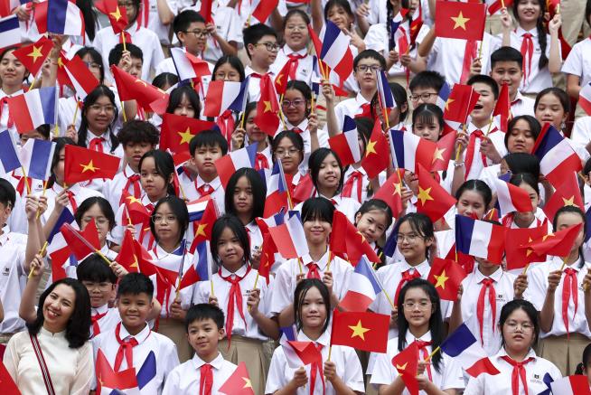 Vietnam Scraps 2-Child Policy