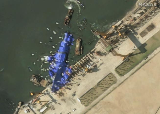 North Korea Rights Warship After Disastrous Launch
