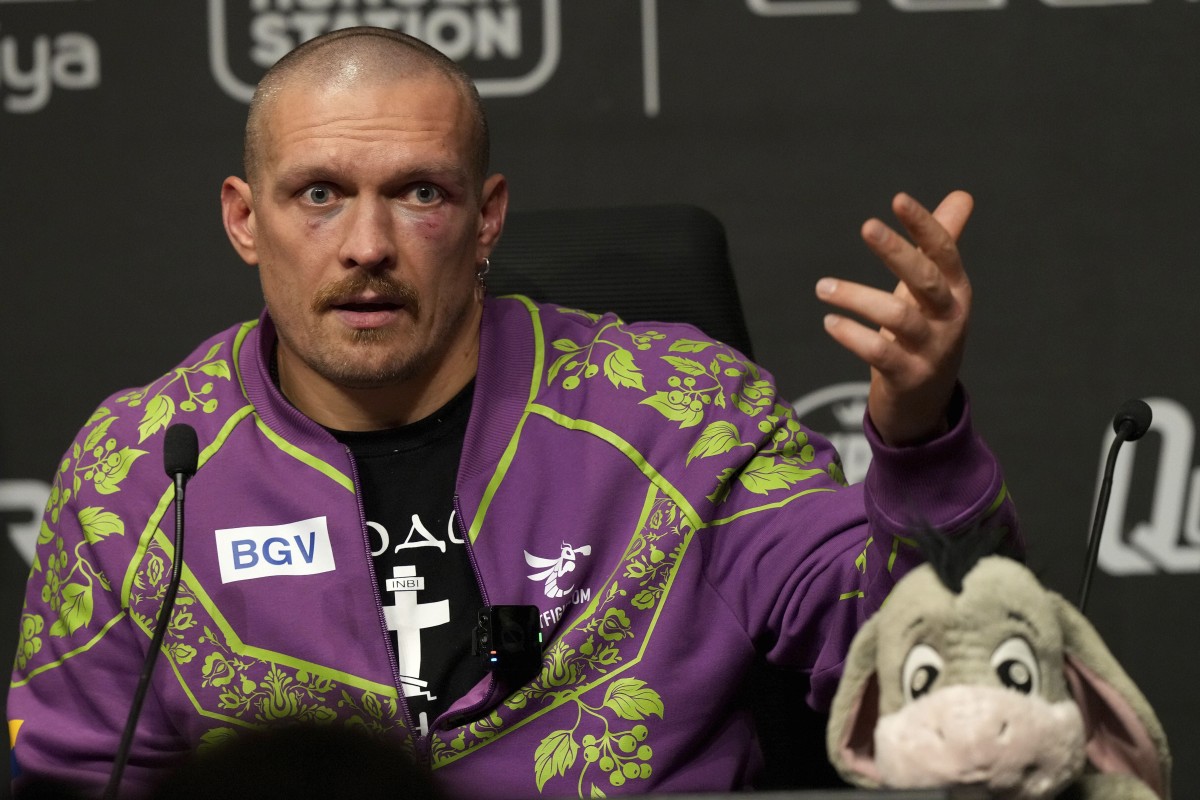 Heavyweight Champ Has a Challenge for Trump