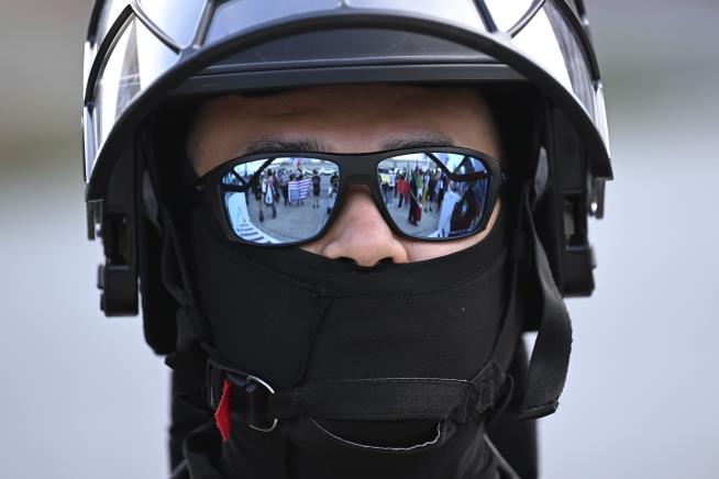 New State Proposal Would Charge Officers Covering Faces