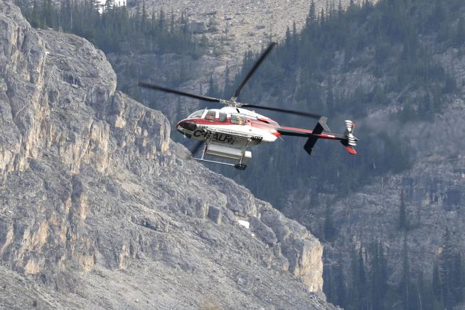Falling Rocks Kill 1, Injure 3 on Banff Hiking Trail