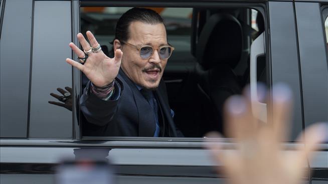 Depp Is Back, and His Fury at Some in Hollywood Is Clear