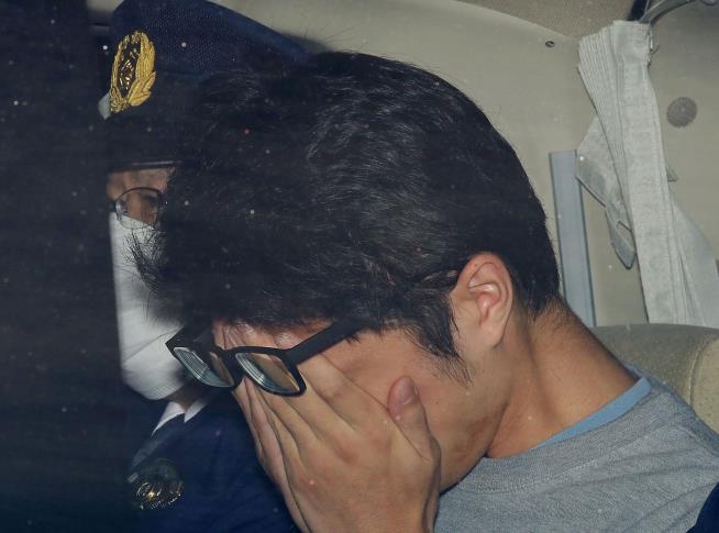 Japan Executes 'Twitter Killer'