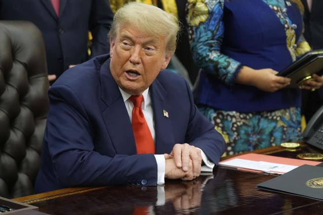 Trump Keeps July 9 as Deadline for Tariff Deals