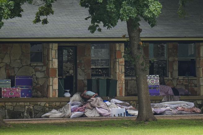 One Texas Camp Was Doomed. Another Saw River, Took Action