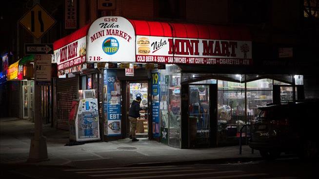 Forget Banks. They're Yanking ATMs From Bodegas