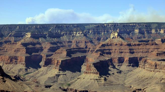 Wildfires Force Evacuations at 2 National Parks