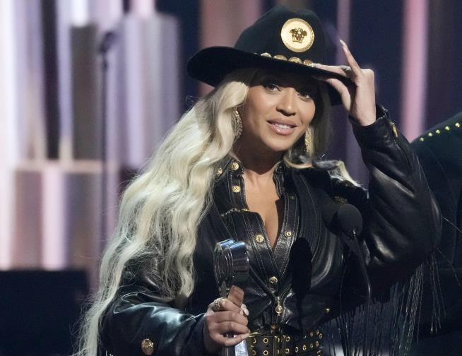 Unreleased Beyonce Music Stolen From Employee's Car