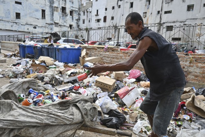 Cuban Minister Says 'There Are No Beggars,' Now an Ex-Minister