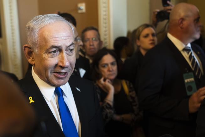 Partner Dumps Netanyahu, Leaves Him With Parliament Minority