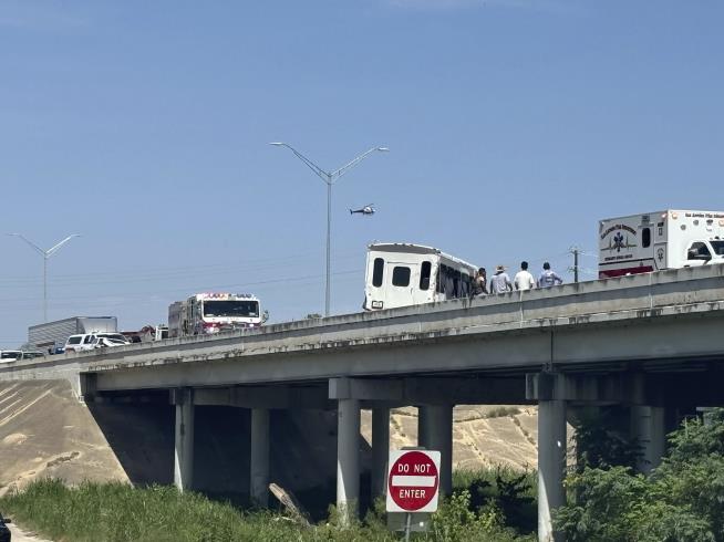 Four People Die, 16 Are Hurt in Crash Caused by Stolen Car