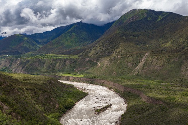 China Starts Work on World's Biggest Dam