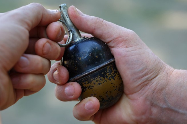 Attackers Ambush Court in Iran, Killing at Least 6