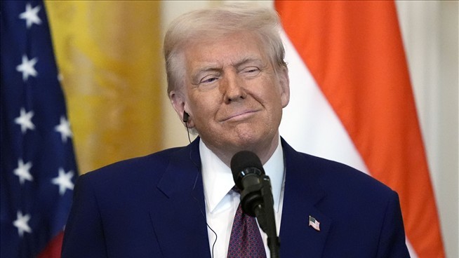 Trump Hits India With 25% Tariff—Plus a Penalty