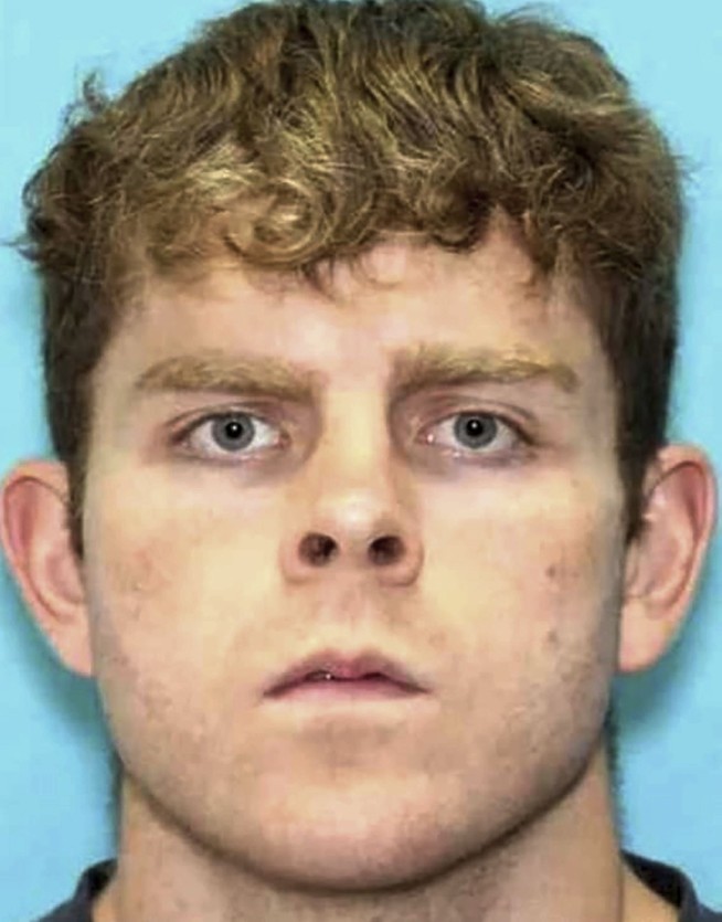 Suspect in Hiker Murders Arrested in Middle of Haircut