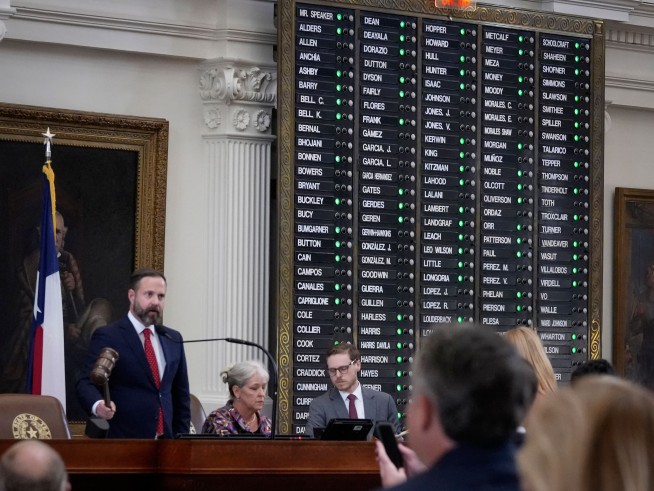 Democrats Successfully Halt Texas Redistricting