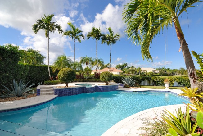 Cops: Brit Tried to Drown Son's Wife on Florida Vacation