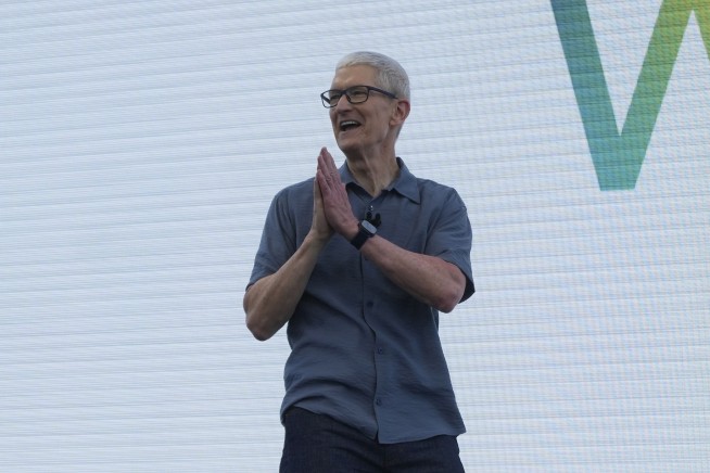 Apple Is Sinking $100B Into US Manufacturing