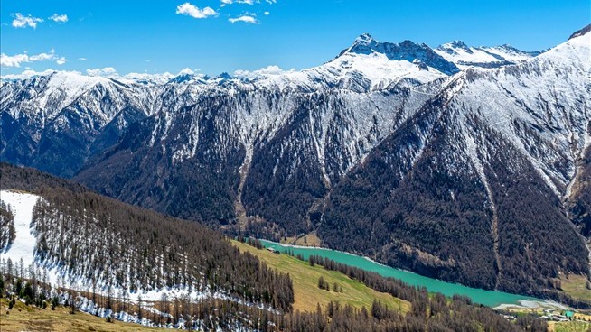 AI and Drones Crack Yearlong Mystery in Italian Alps